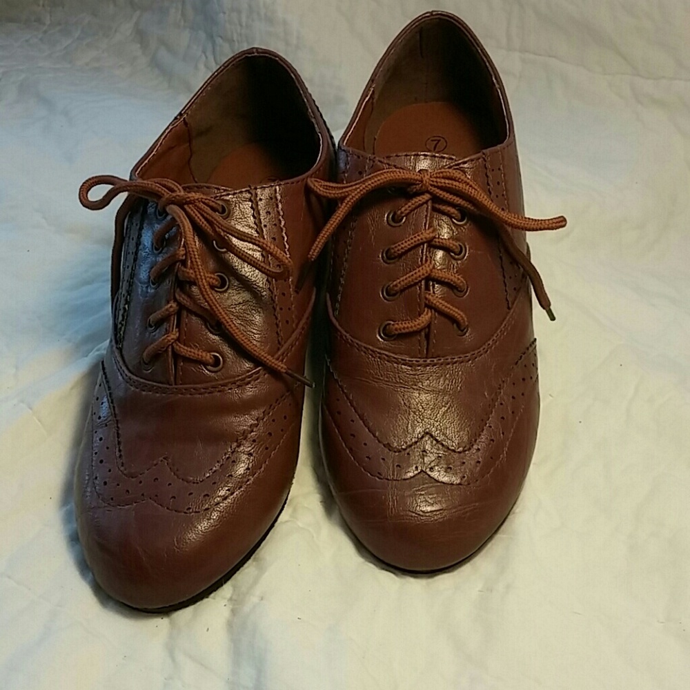 Bucvo wingtip Oxford size 7